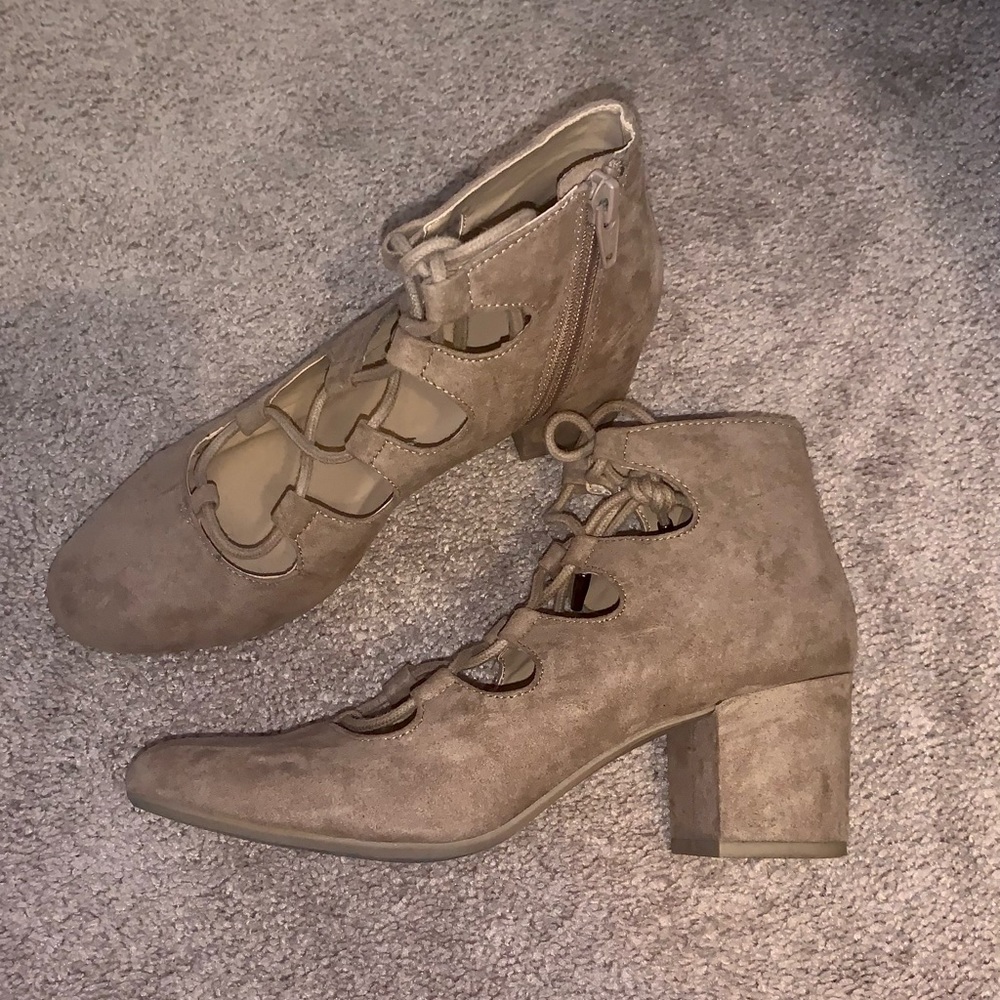 Brown Heel
